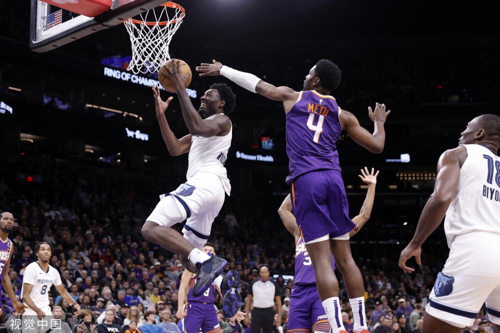 效力于明尼 效力于明尼